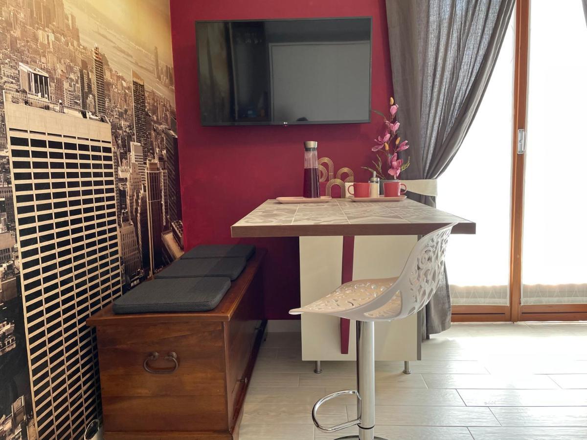 Studio Flat Policlinico G B Rossi Borgo Roma Верона Екстер'єр фото